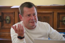 Hartmut Börner (TMBJS) bei der Präsentation des Entwicklungsvorhabens