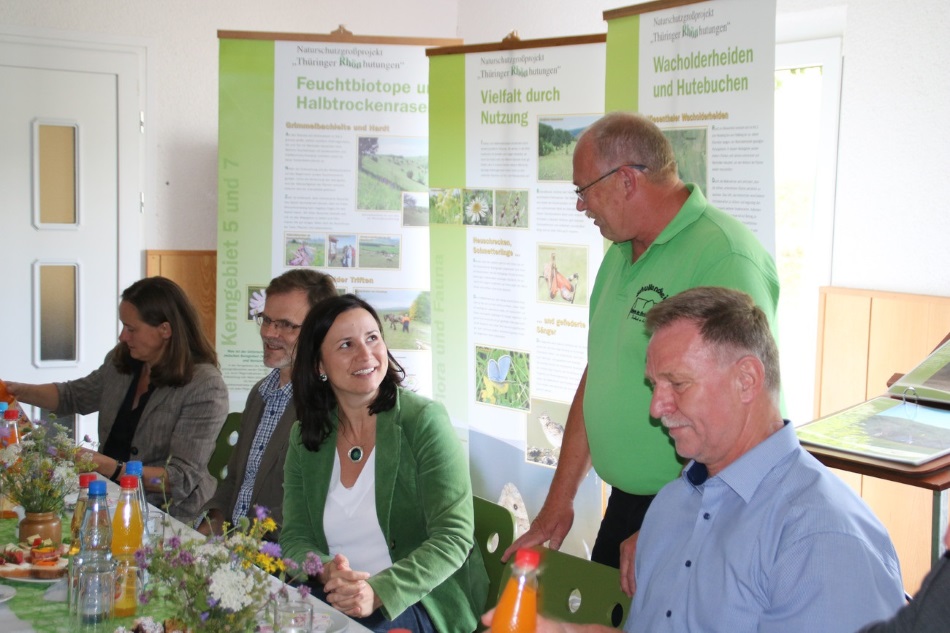 Ministerin 1 Ministerin 1