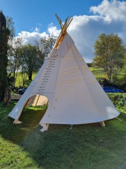Tipi am Brehm-Schullandheim